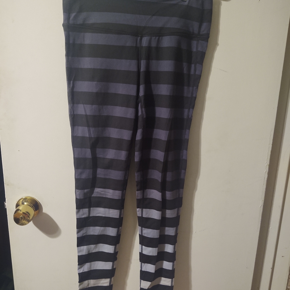 Athleta ombre stripe leggings size small